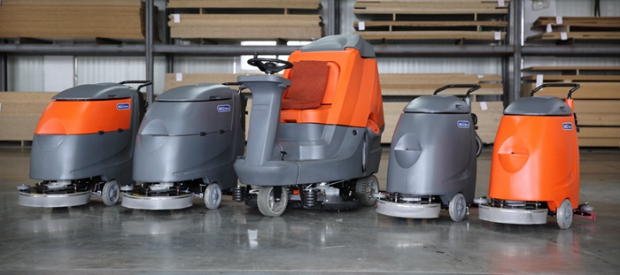 D系列驾驶式洗地机在选材与用料上与友商不同之处